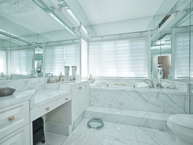 marble-bathroom-renovation-toronto