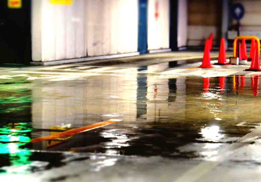 Flooded basement cleanup Richmond Hill